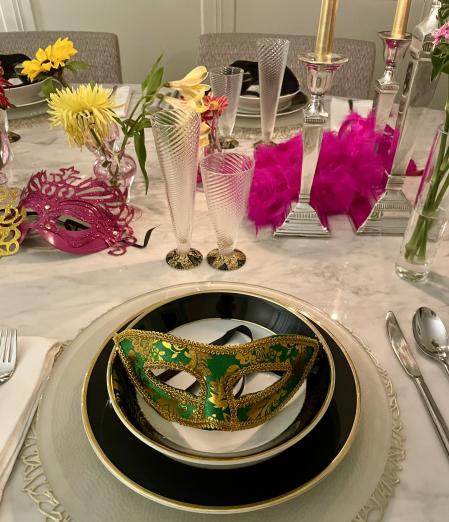 Se recomienda que el color destaque como elemento principal en la mesa