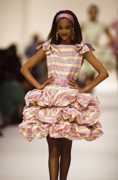 Tyra Banks en el desfile Yves Saint Laurent, en octubre de 1991