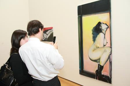 Uno de los cuadros de Marlene Dumas en una muestra del MoMA