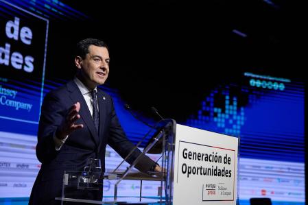 El presidente de la Junta en el foro 'Generación de Oportunidades' en Madrid