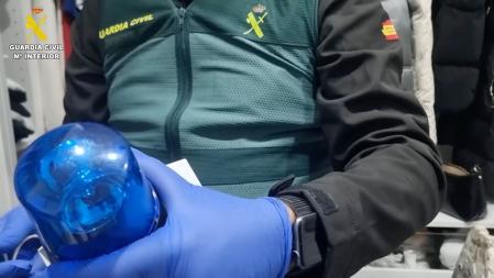 Luces policiales, pasamontañas y cerca de 30.000 euros en efectivo: así ha sido la detención de Antonio Tejado