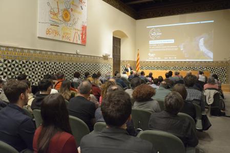 Fotografía durante el acto de presentación del reportaje sobre el coche autónomo de la UAB-CVC