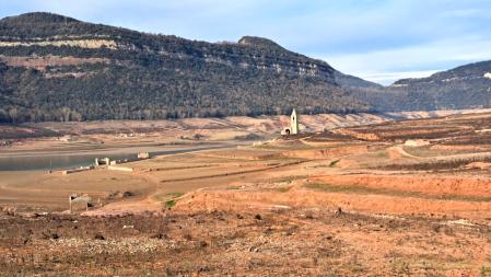 Sequía en el pantano de Sau.