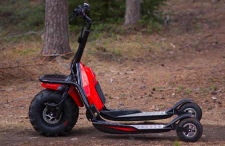 Skick, el poderoso patinete eléctrico capaz de llevarte por cualquier tipo de terreno.