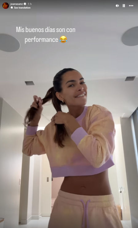 Joana Sanz se levanta con ganas de baile.