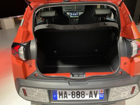 El renovado Spring ofrece el mejor volumen de carga de su categoría con 308 litros 