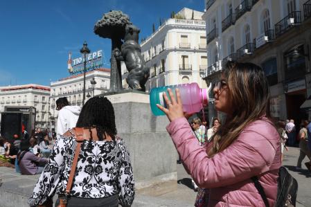Puerta del Sol, sin nada de sombra 
Foto Emilia Gutierrez
10/05/2023