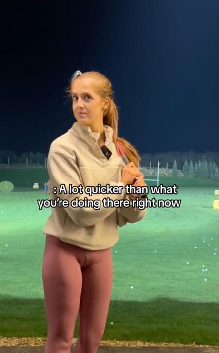 El hombre insiste en darle un consejo a la profesional que no lo ha solicitado