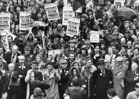 Manifestación a favor de los mineros en huelga, Liverpool, 29 de marzo de 1984.