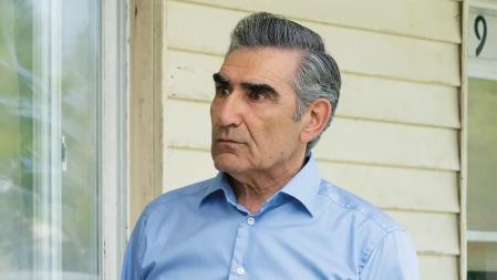 Eugene Levy en 'Schitt's Creek', por la que ganó el Emmy.