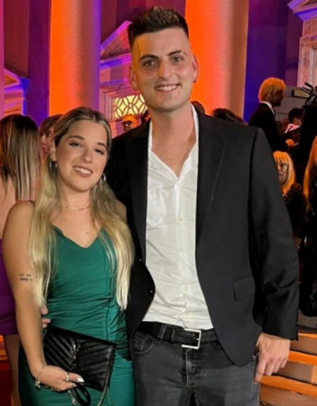 Agostina Tanquia y su novio