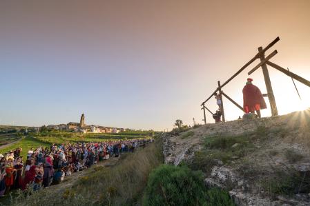 Pueblos como Vilalba dels Arcs se involucran durante la Semana Santa en proyectos teatrales