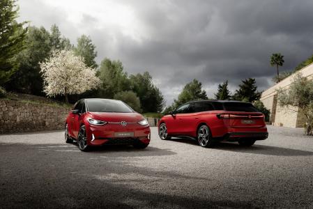 La familia de automóviles eléctricos de Volkswagen crece con las dos nuevas versiones GTX del ID.3 y el ID.7 Tourer