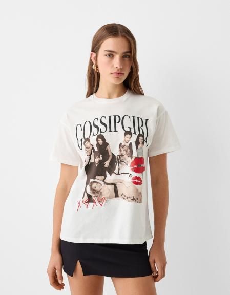 Camiseta de Gossip Girl de Bershka
