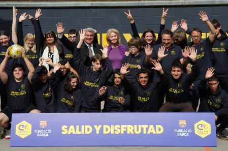 Laporta en el acto con la Fundació Cruyff