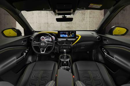 Los cambios significativos del nuevo Juke se encuentran en el interior, que cuenta con una consola central y un panel de instrumentos rediseñados&nbsp;