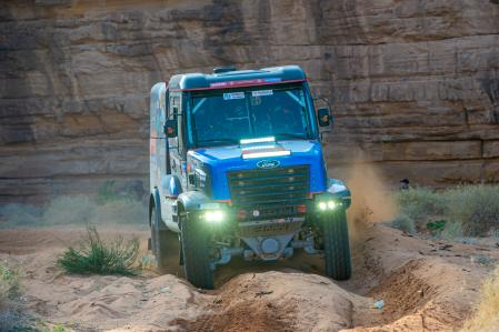 El piloto andorrano logró terminar la carrera en la 17ª posición