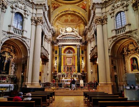 Interior de Santa Maria della Vita, en Bolonia.