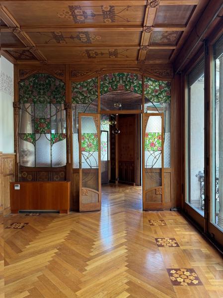 Interior de la planta noble de la Casa Lleó i Morera.