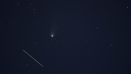 El cometa 12P/Pons-Brooks visto desde Manlleu.