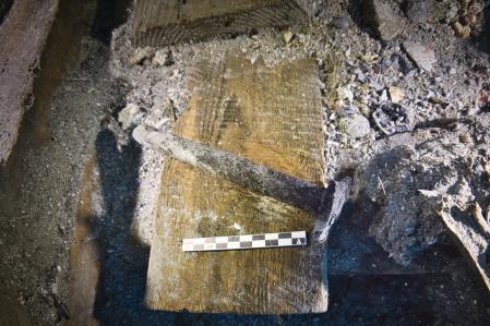 Eje de bronce de la bomba de achique de la nave romana