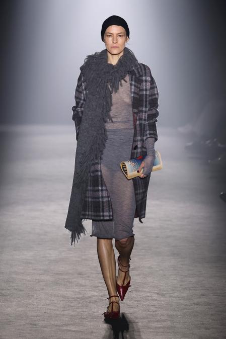 Desfile de la firma Lebor Gabala inspirado en las tierras altas de Escocia