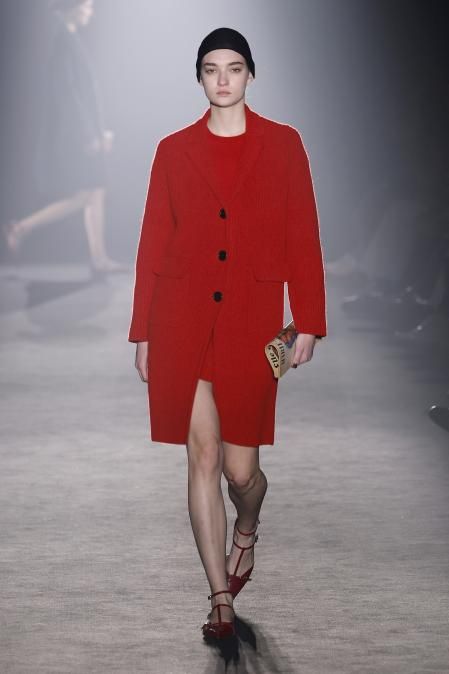 Lebor Gabala apuesta por el rojo en su colección para el otoña-invierno