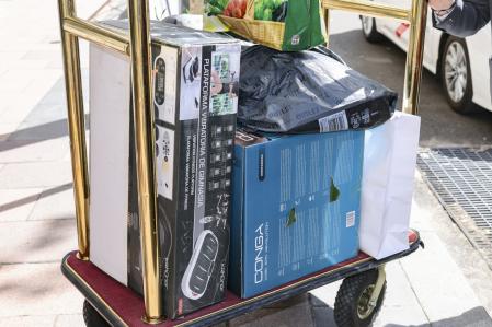 El equipaje de Isabel Pantoja tras su concierto de Madrid