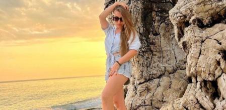 La creadora de contenido falleció después de ser trasladada al hospital tras una caída de más de 50 metros en un mirador de Estados Unidos