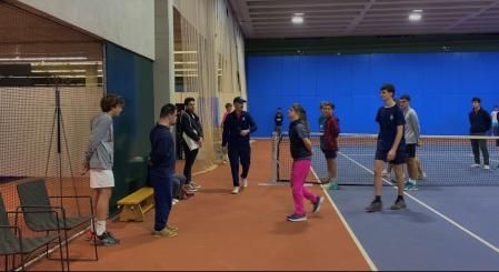 Dídac y Alexandra, durante un entrenamiento con el resto de 'ball kids'