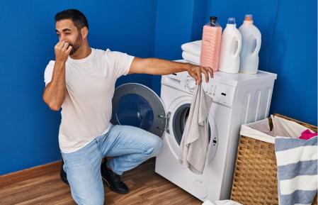 Si no se limpia adecuadamente la ropa deportiva puede salir de la lavadora apestando a sudor.