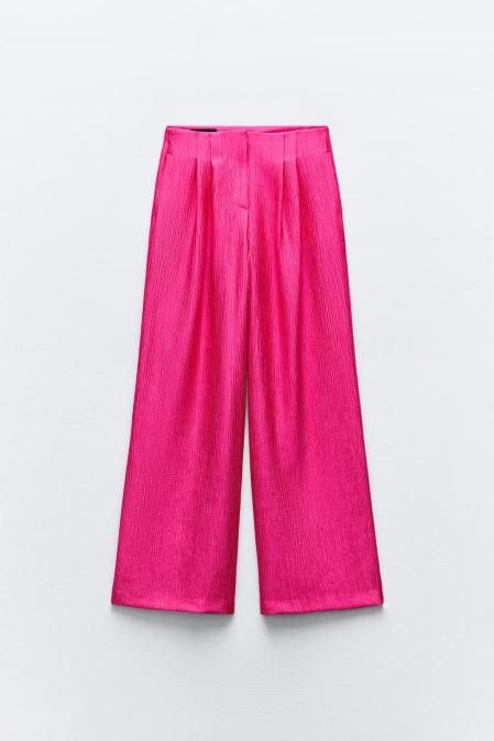 Pantalón fucsia de Zara