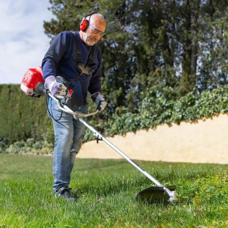 Desbrozadora con motor gasolina GREENCUT GGT650X-2