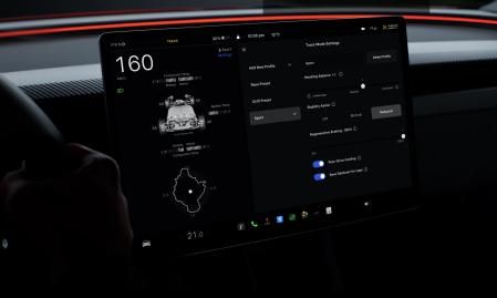 Pantalla de control del nuevo Tesla Model 3 Performance