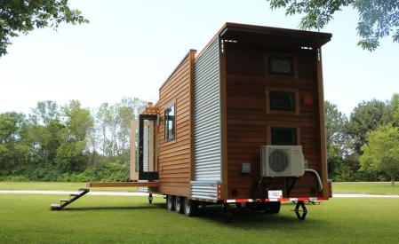 Dragonfly, la funcional minicasa rodante repleta de soluciones inteligentes.