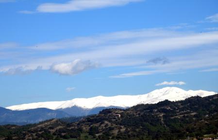 El Pirineo nevado.