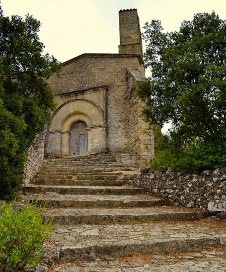 Iglesia de Sant Pere de Vilademàger.