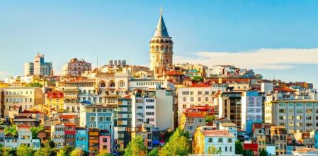 Paisaje de Turquía con la Torre Gálata de fondo.