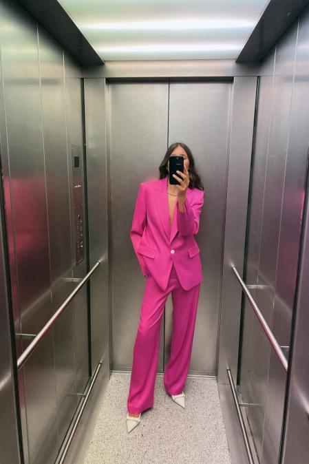 Traje rosa fucsia de Zara