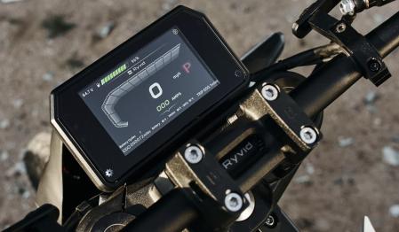 Ryvid Outset, la robusta moto eléctrica para la ciudad que también te permitirá escapar de ella.