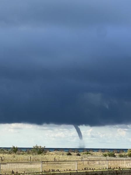 Manga de agua en el Mediterráneo.