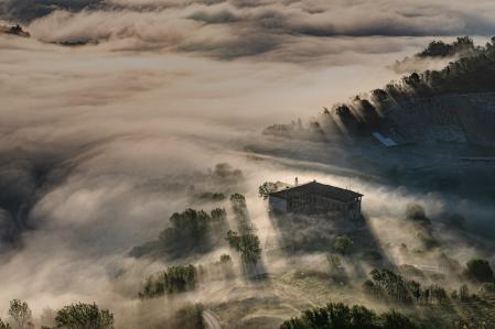 Oleaje en el mar de niebla en la Plana de Vic.