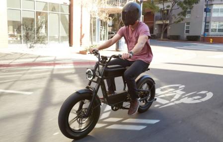 Revv 1 DRT, el vigoroso ciclomotor eléctrico para salir de excursión offroad.