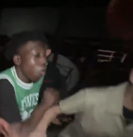 La identidad de los tiradores y las causas del tiroteo aún no se han esclarecido