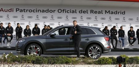 Kroos, junto a un Audi SQ5 en la presentación del acuerdo de patrocinio con el club blanco&nbsp;