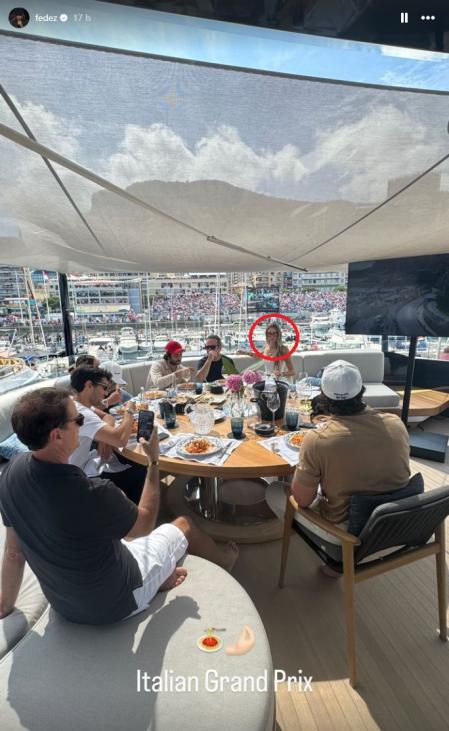 Fedez compartió dos imágenes de su nueva ilusión en sus Historias de Instagram.