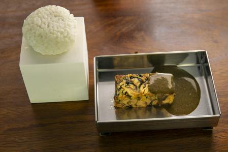 Plátano, bacalao y mouse de pimienta