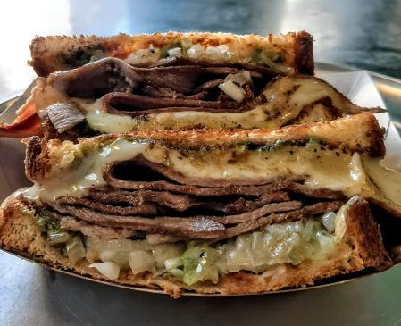 El bikini de Torpedo, con pastrami de lengua