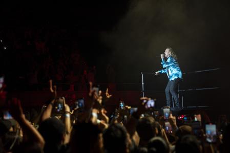 Más de 17.000 personas se congregaron en Barcelona en el arranque del tramo español del tour