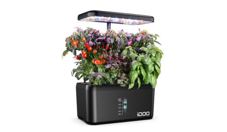 Huerto de interior con lámpara LED